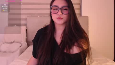 Leah online show from June 13, 6:33 am
