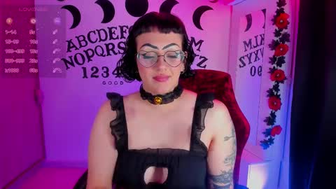  Leah   Independent Model  OF leahghoul666  online show from November 7, 3:34 am