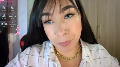 leah online show from May 15, 10:45 pm