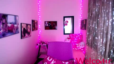 Snapshot of leandra_sex chatting on December 4, 12:25 pm Leandra online show from December 4, 12:25 pm