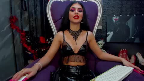 Lea online show from January 4, 12:59 am