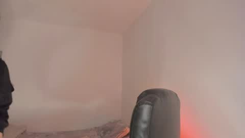 Dani  online show from April 26, 7:28 am