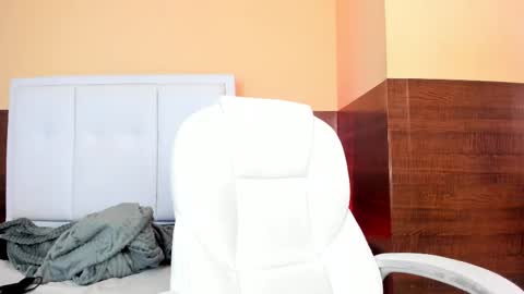 Snapshot of legends_gh1 chatting on October 12, 6:49 am Savage and Anto online show from October 12, 6:49 am
