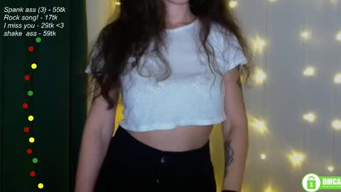 hey Im Leia and I love rock  online show from March 2, 6:35 pm