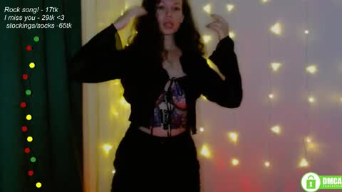 hey Im Leia and I love rock  online show from March 6, 8:37 pm