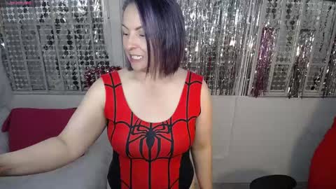 Leidy Brenda online show from April 25, 11:46 am