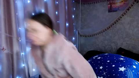 leila_bambi online show from February 3, 3:59 am