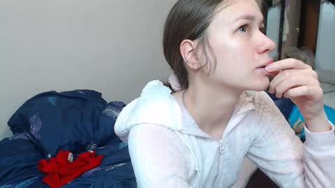 Snapshot of leila_bambi_ chatting on February 26, 3:14 am leila_bambi_ online show from February 26, 3:14 am