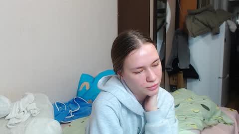 Snapshot of leila_bambi_ chatting on January 15, 11:30 pm leila_bambi_ online show from January 15, 11:30 pm