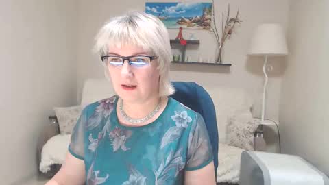 Leila Kinky online show from February 9, 6:11 am