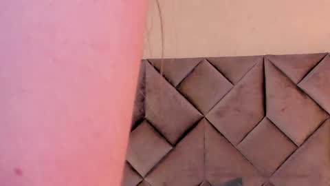 Leizathompson online show from April 27, 6:49 pm