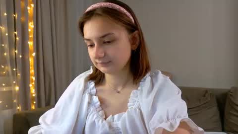 Lelia online show from July 7, 9:28 pm