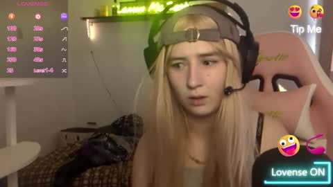 lemonmczesty online show from May 3, 5:49 pm