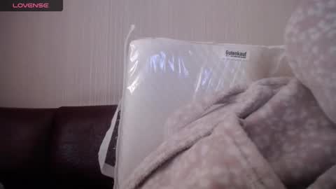 lenagolden online show from April 28, 11:58 am