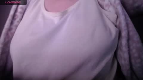 lenagolden online show from April 23, 2:52 am