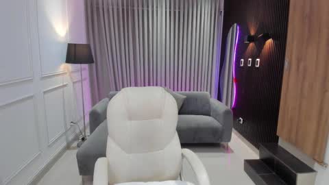  LENAH  online show from December 20, 12:42 pm