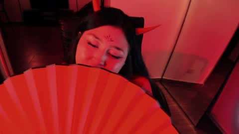 Lenna Kang online show from April 23, 2:52 am