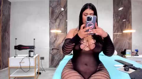 Lenathompson online show from March 1, 3:53 am