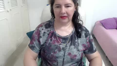 leonela   online show from April 28, 2:27 am