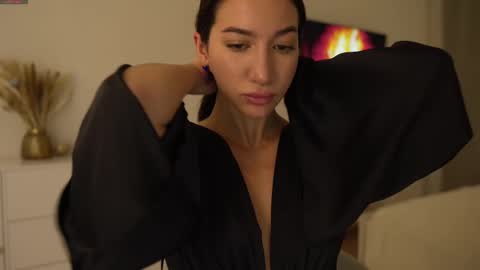 Leora online show from March 2, 4:14 pm