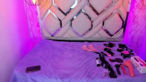  online show from May 28, 1:31 pm
