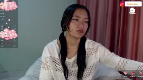 Snapshot of leslie__anderson chatting on December 5, 5:37 am Leslie online show from December 5, 5:37 am