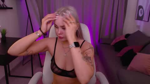 Stacey online show from February 24, 7:29 am