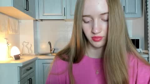 Snapshot of leslie_my_lovee chatting on October 13, 6:54 pm LESLIE online show from October 13, 6:54 pm