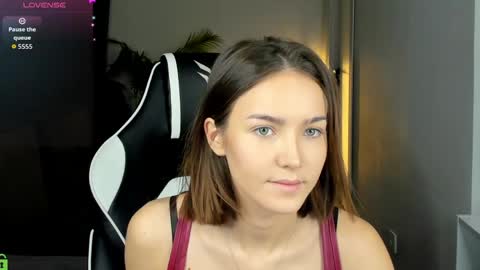 Leslie online show from June 1, 1:07 am