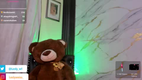 Snapshot of lesly_w chatting on October 10, 11:04 am I am here from Monday to Friday from 730 am to 130 pm Colombia time and saturday from 500 am to 1000 am .... Soon Blue page online show from October 10, 11:04 am