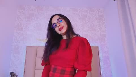 Snapshot of leti_white chatting on October 15, 10:01 pm Leti White online show from October 15, 10:01 pm