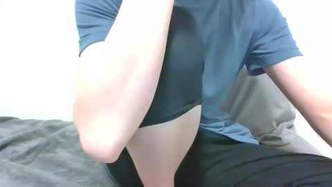 lets_play143 online show from April 27, 6:54 am