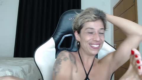 Snapshot of lettywild chatting on March 6, 6:59 pm Lettywild Queen of Spades online show from March 6, 6:59 pm
