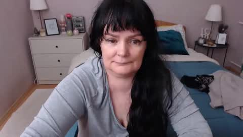 Mary online show from February 14, 2:30 pm