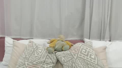 Gabrielle online show from March 7, 10:45 am