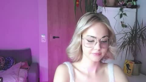 Lexie online show from January 19, 7:48 am