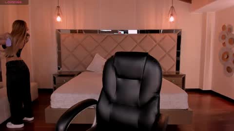 Lexie  online show from April 25, 7:22 pm