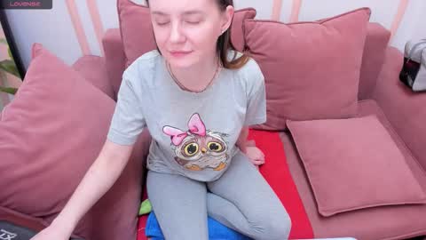 Snapshot of lexihoward chatting on October 16, 7:33 am Lexi online show from October 16, 7:33 am