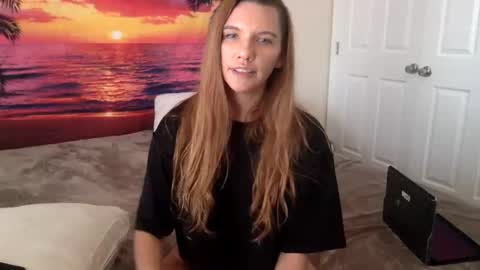 Snapshot of lexiial0 chatting on September 28, 4:34 pm Alexia L. online show from September 28, 4:34 pm