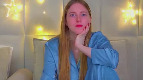 Lexi online show from December 3, 6:27 am