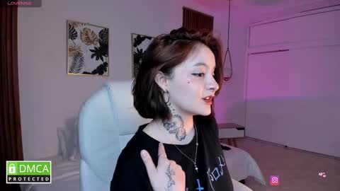 Snapshot of lexirouge_ chatting on October 20, 12:57 am LEXI ROUGE online show from October 20, 12:57 am