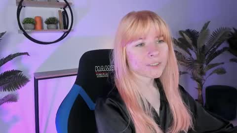 Lexi Wenford NO NUDE GODDESS online show from March 3, 2:33 am