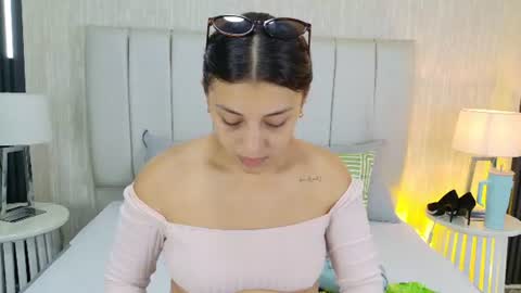 lexxi_gb online show from July 8, 8:44 pm