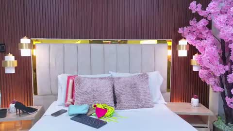 lexxi_gb online show from July 25, 6:37 pm