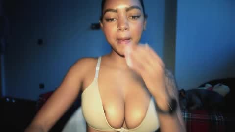 LEXY - Independent account online show from March 26, 1:46 pm