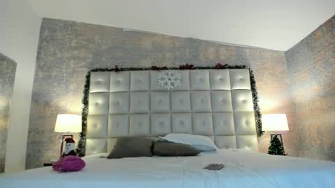 LEZY online show from January 7, 7:39 pm