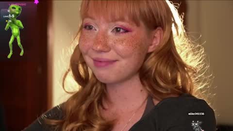 Snapshot of li_on_line chatting on October 2, 4:34 pm Li online show from October 2, 4:34 pm