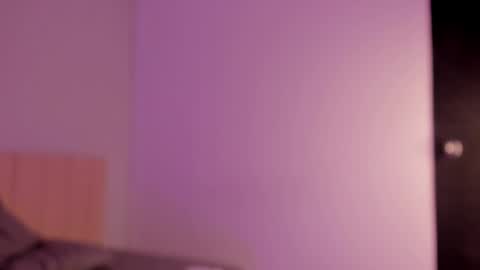 lia online show from January 6, 9:40 pm