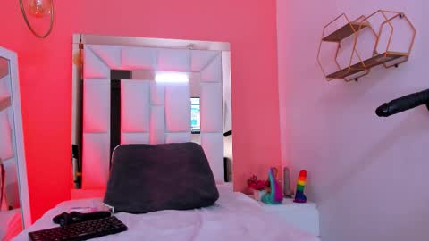 Snapshot of lia_antonella69 chatting on October 11, 11:36 am karol online show from October 11, 11:36 am
