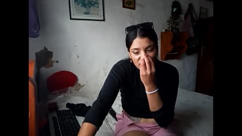 Snapshot of lia_hottie chatting on February 28, 8:50 pm Lia online show from February 28, 8:50 pm
